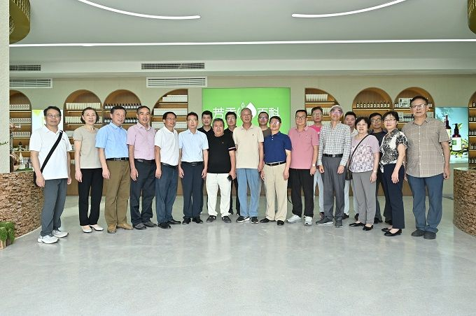 两江新区老科协、铜梁区老科协携专家赋能企业 全产业创新发展